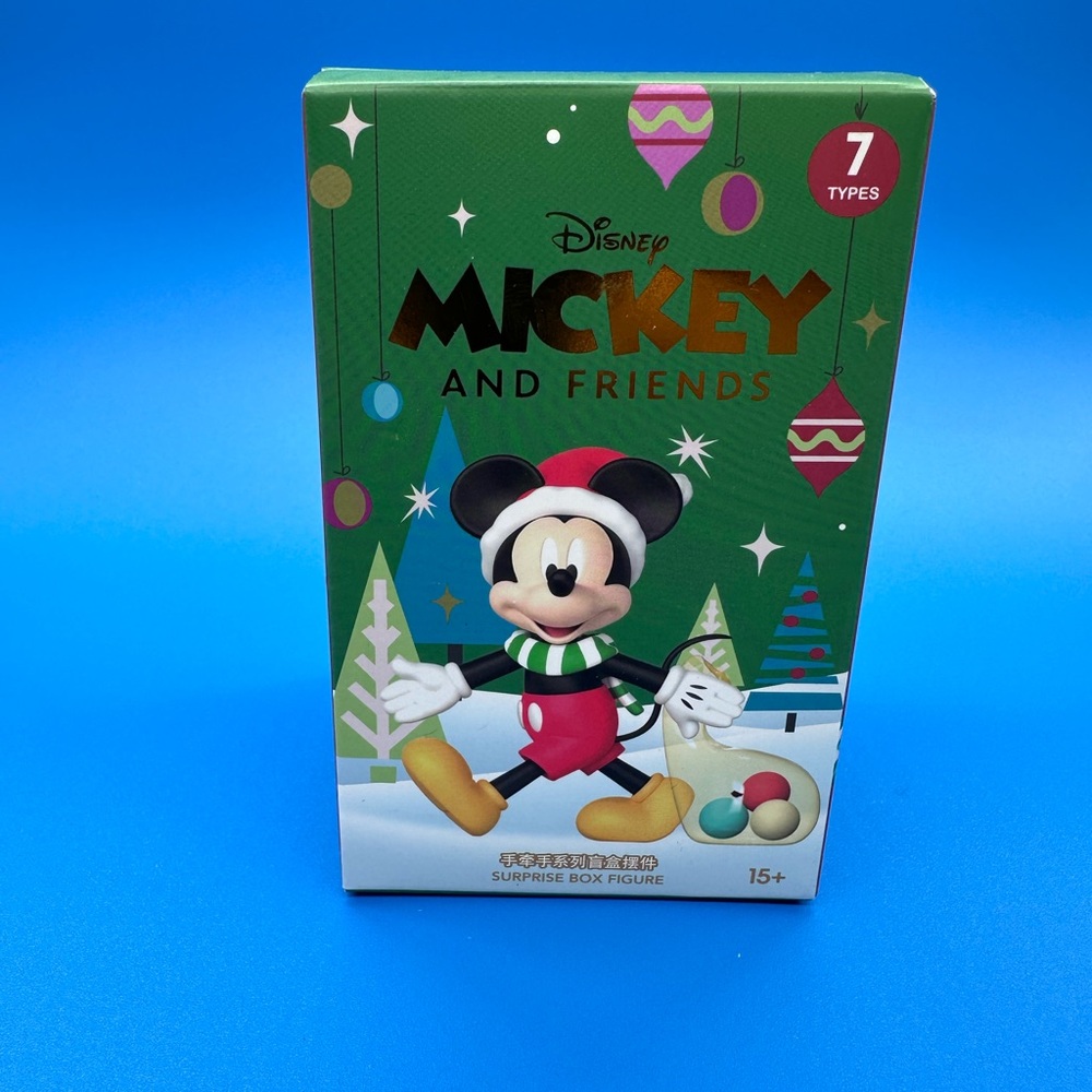 Disney Mickey & Friends Holiday Surprise Box - confirmed figure